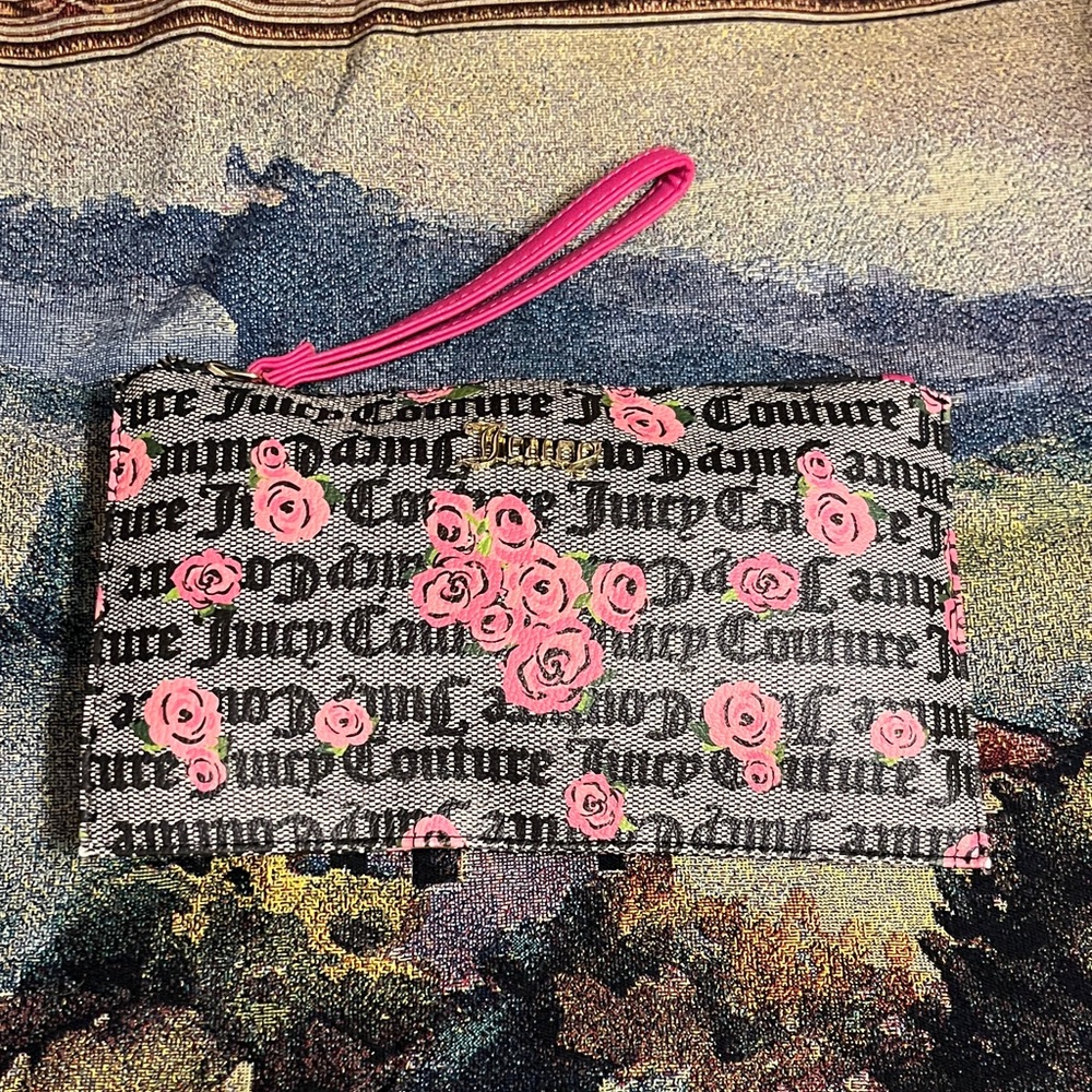 Juicy Couture Logo PINK BLOOM BLACK Forget Furget Me Not Wristlet Clutch Bag